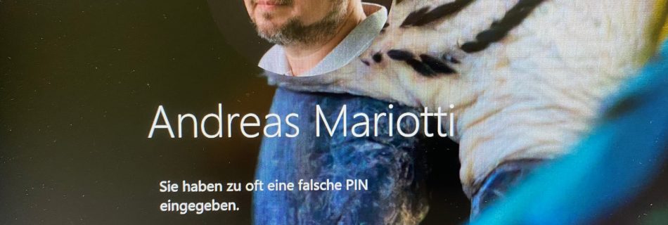 Bildschirmfoto des Windows-Hello Anmeldebildschirms mit "Sie haben zu oft eine falsche PIN eingegeben" Meldung